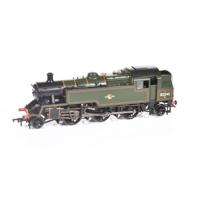 Bachmann Locomotive 31-976B BR Standard Class 3MT 82041 BR Lined Green Late Crest