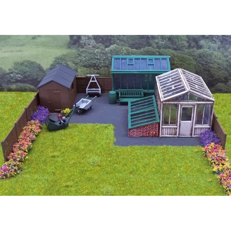 WILLS SS92 GARDEN BUILDINGS AND ACCESSORIES