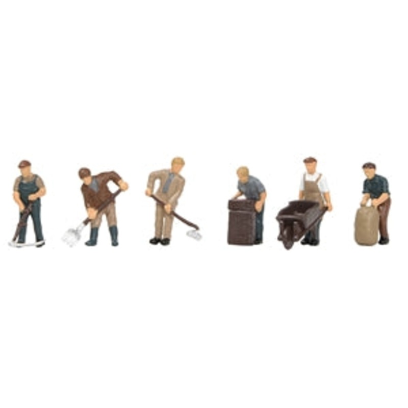 BACHMANN 36-413 POST WAR FARMING   OO SCALE FIGURES