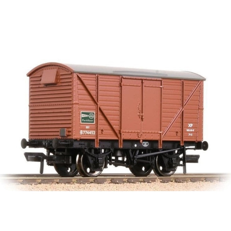 BACHMANN 38-230 BR 12 TON VENTILATED VAN BR BAUXITE EARLY ICI FERTILIZER LABEL