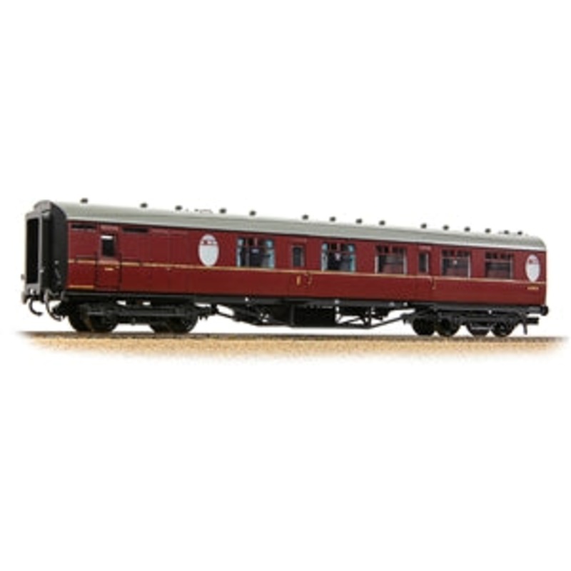 BACHMANN 34-437A LNER Thompson Brake Composite Corridor BR Maroon