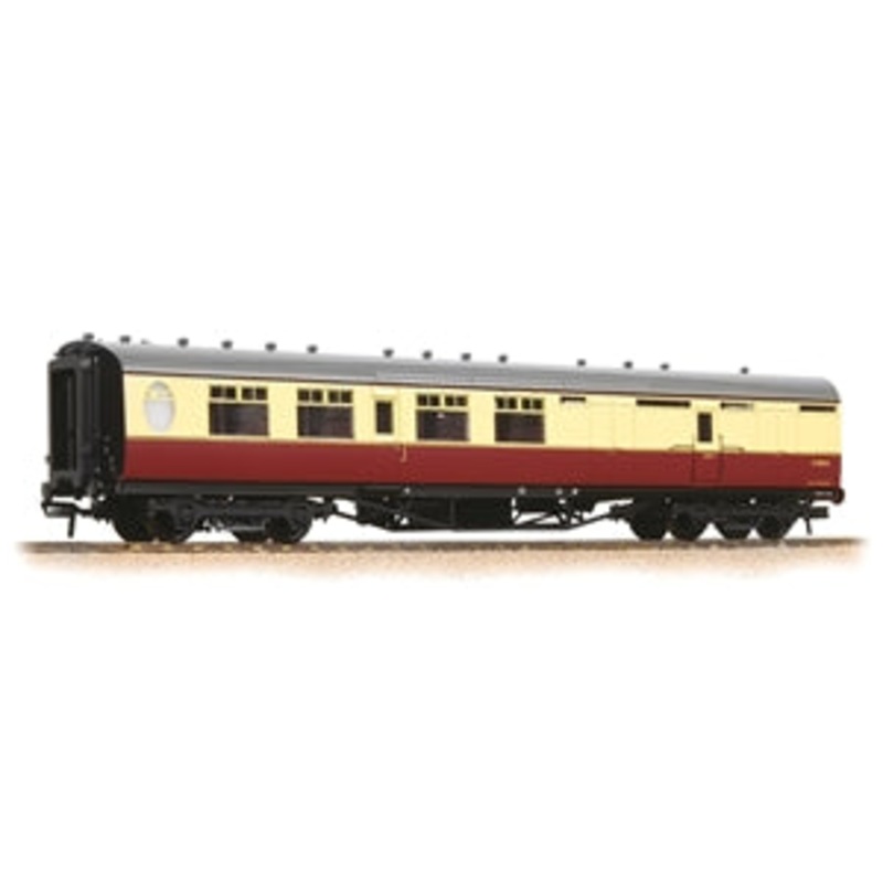 BACHMANN 34-461 THOMPSON 3RD CLASS BRAKE CORRIDOR BR CRIMSON & CREAM