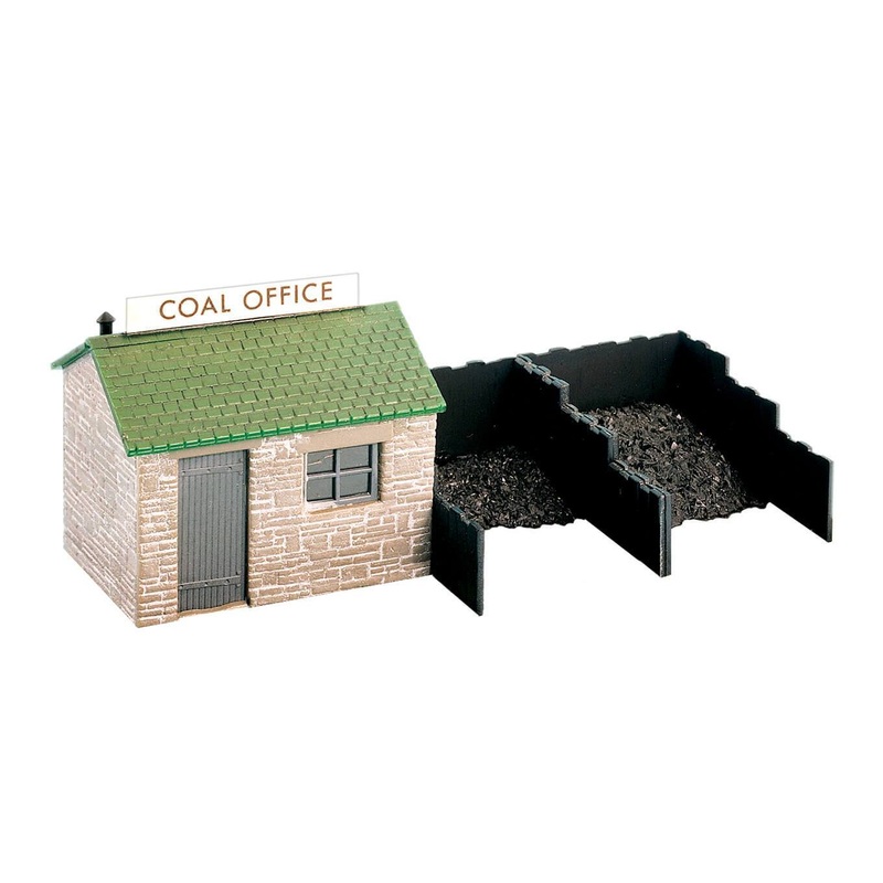 PECO WILLS KITS SS15 COAL YARD AND HUT 00 GAUGE