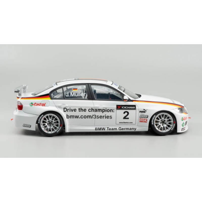 NuNu 24037 BMW 320 E90I Wtcc Brands Hatch 2008 Winner  1/24 Scale