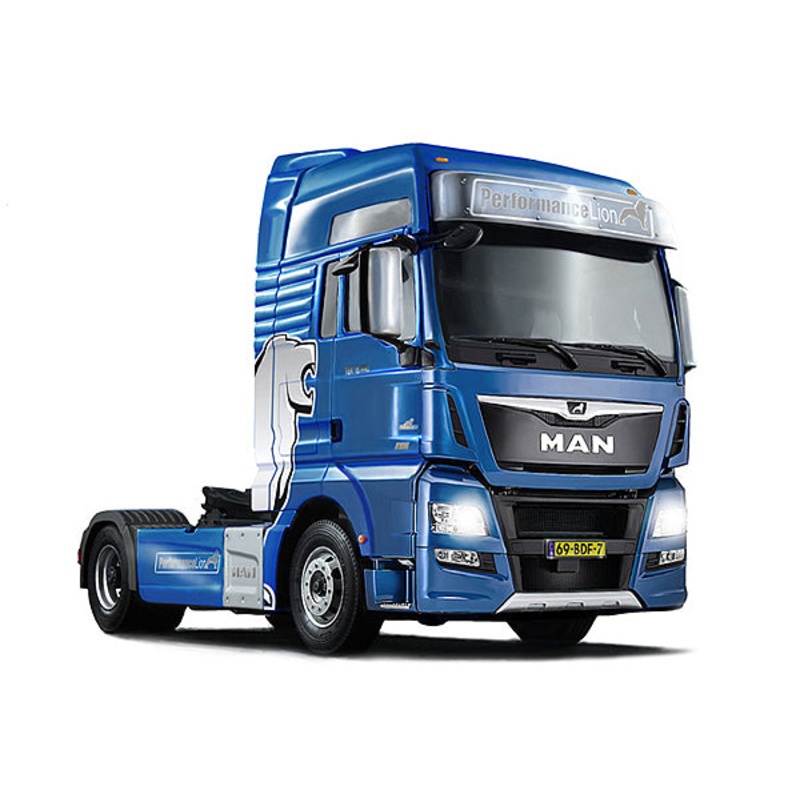ITALERI 3916 MAN TGX XXL D38 1/24 SCALE