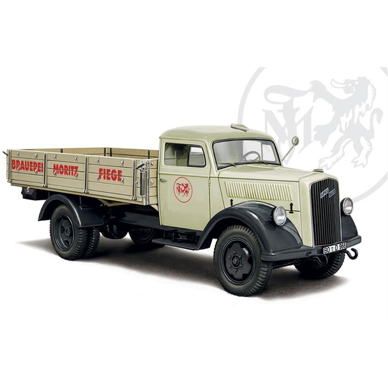 ITALERI 3960 OPEL BLITZ CLASSIC 1/24 SCALE
