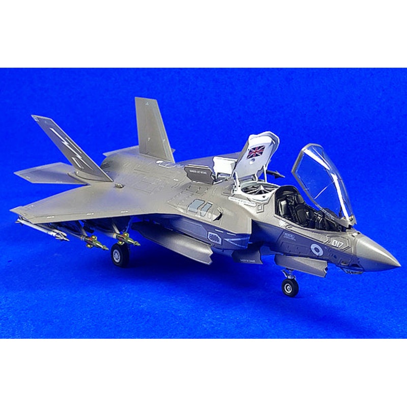 ITALERI  1425 F-35B LIGHTNING II 1/72 SCALE