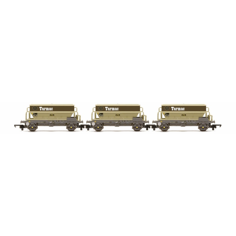 Hornby R6829 PGA Hopper Wagons  three pack  Tarmac - Era 8