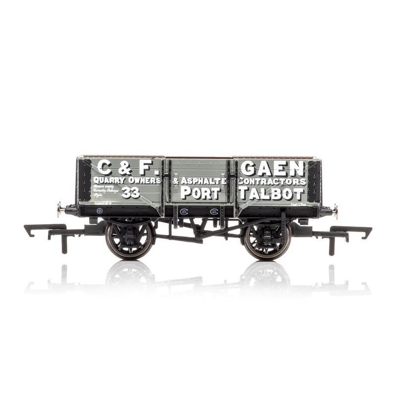 Hornby R6868 5 Plank Wagon  C&F Gean 33 - Era 3