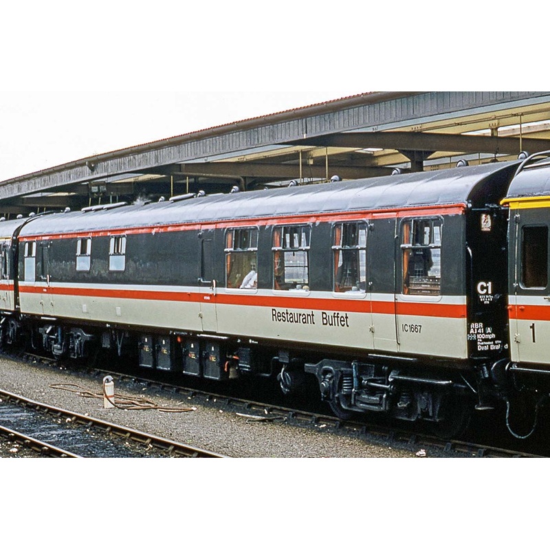 Hornby R4974 BR Intercity  Mk1 RB(R)  IC1667 - Era 8