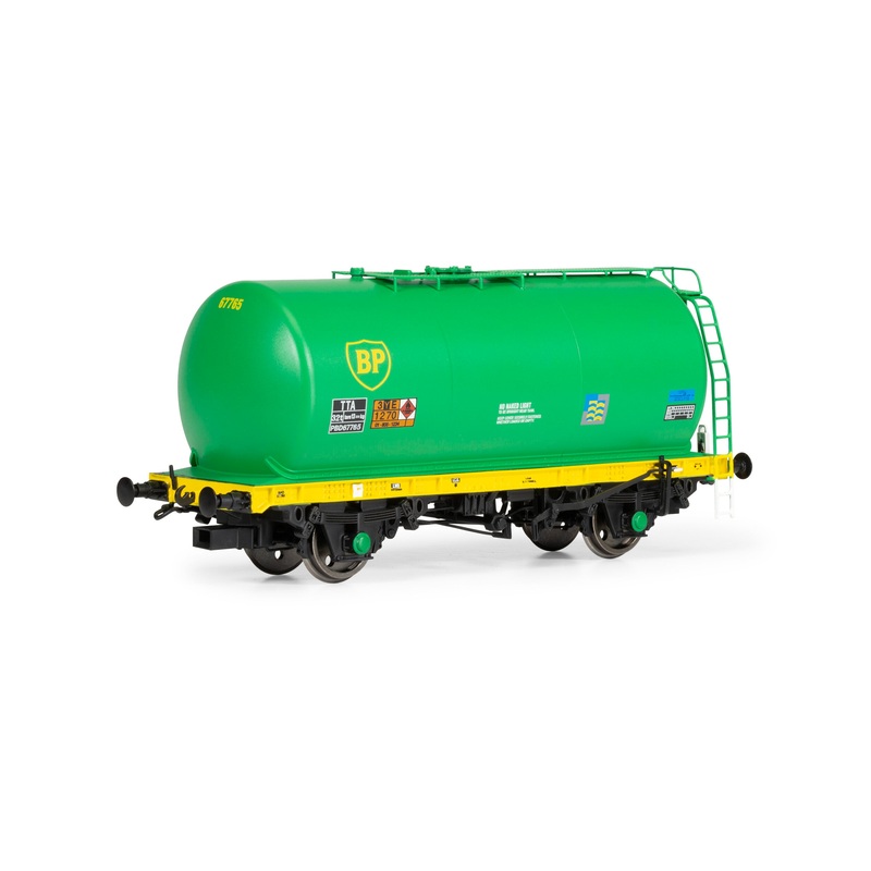 Hornby R60209 BR, TTA Tanker Wagon, BP 67765 - Era 8