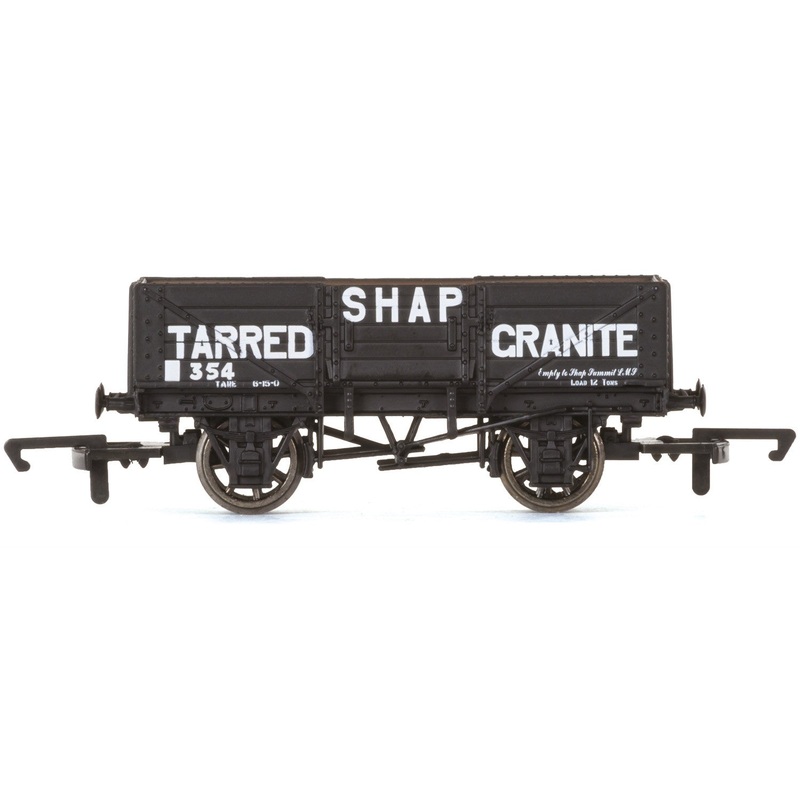 Hornby R6755 7 Plank Wagon  Gregory 109 - Era 3