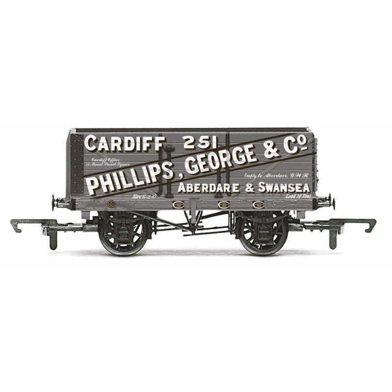 Hornby R6813 7 Plank Wagon  Philips  George & Co.  257 - Era 3
