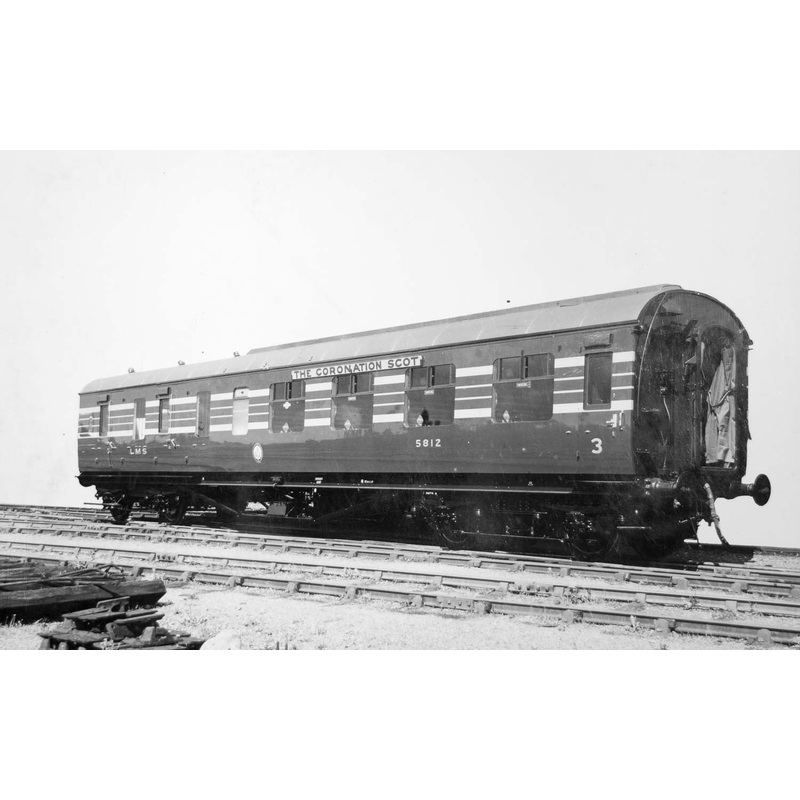 Hornby R4960 LMS  Stanier D1905 Coronation Scot 57' BTK  5812 - Era 3