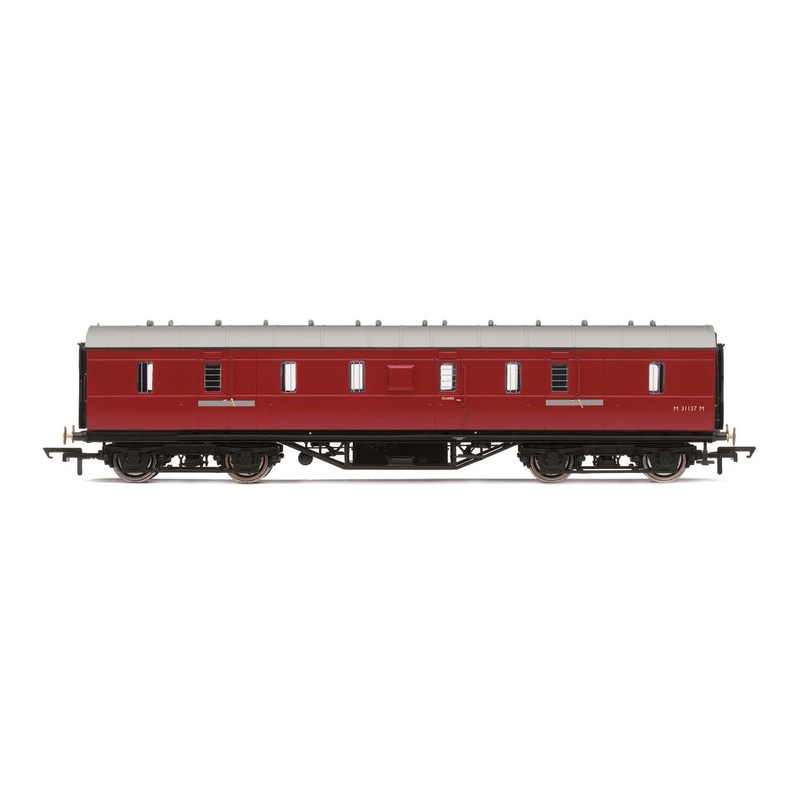 Hornby R4844 BR  Stanier Period III Parcels Van  M31137 - Era 4