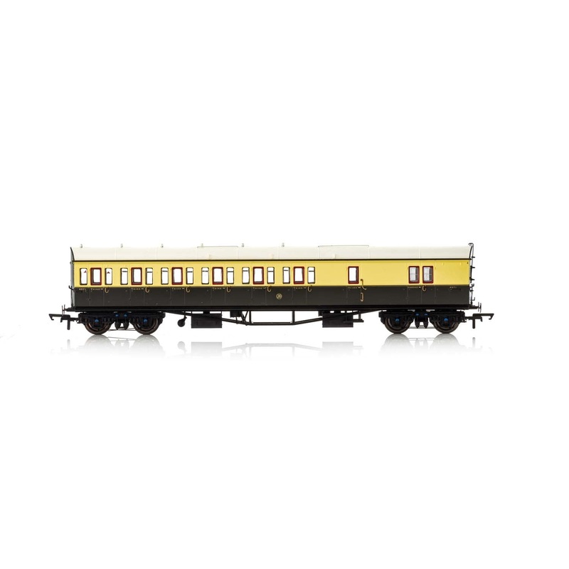 Hornby R4876A GWR  Collett 57' Bow Ended D98 Six Compartment Brake Third (Left Hand)  5503 - Era 3