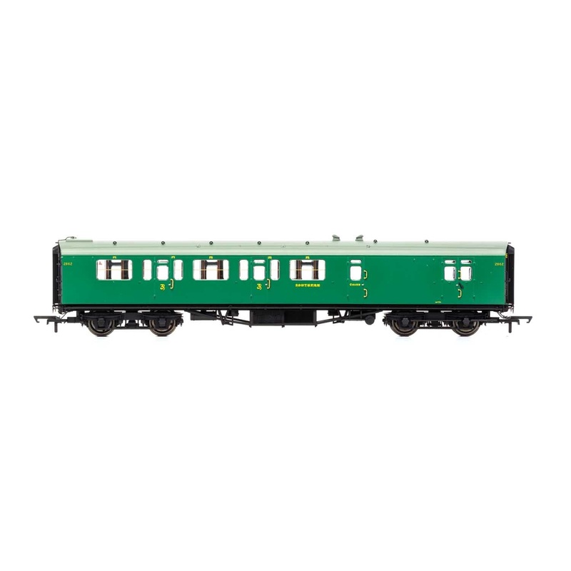 Hornby R4884C SR  Bulleid 59' Corridor Brake Third  2862 - Era 3