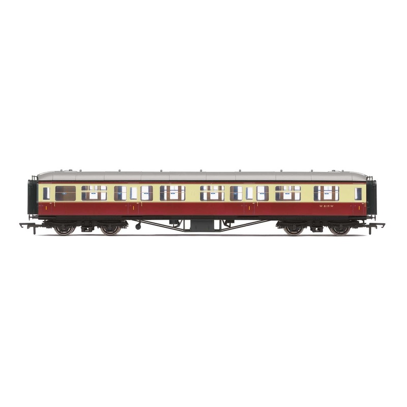 Hornby R4493B BR  63' Hawksworth Corridor First  W8119W - Era 4