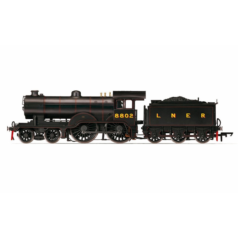 Hornby R3521 LNER  D16/3 Class  4-4-0  8802 - Era 3