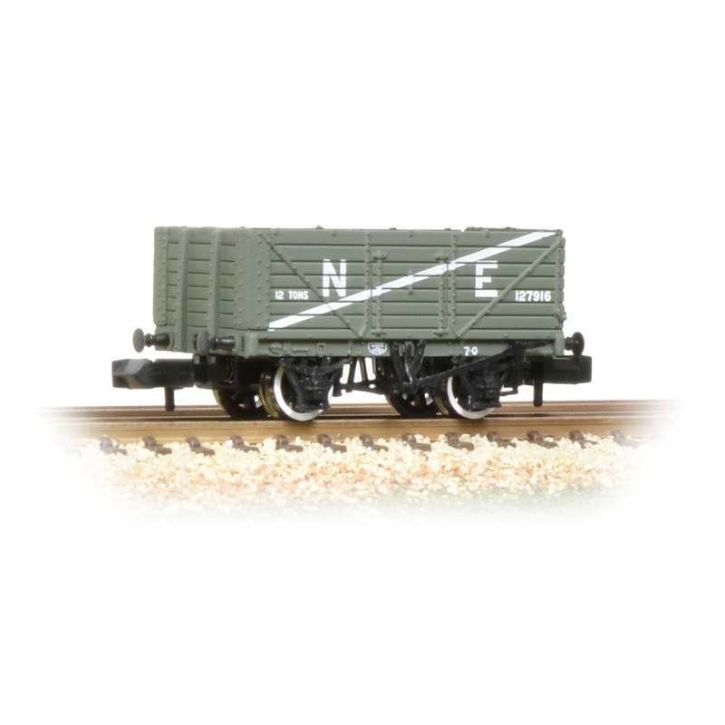 GRAHAM FARISH 377-090 7 PLANK END DOOR  WAGON NE GREY N GAUGE WAGON