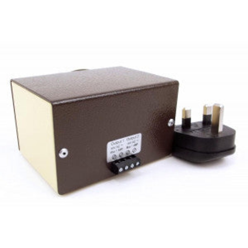 GAUGEMASTER MODEL M1 CASED TRANSFORMER 2 X 16
