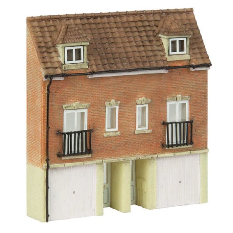 GRAHAM FARISH  SCENECRAFT 42-218 LOW RELIEF MODERN TOWN HOUSES N GAUGE