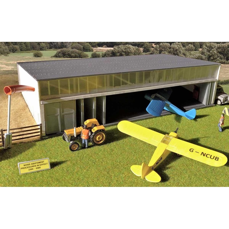 GAUGEMASTER GM445 FORDHAMPTON AIRCRAFT HANGAR KIT OO GAUGE