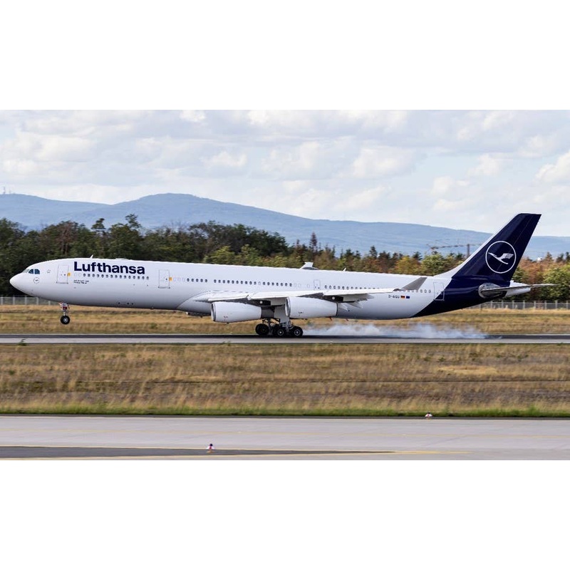 1/144 A340-300 Lufthansa