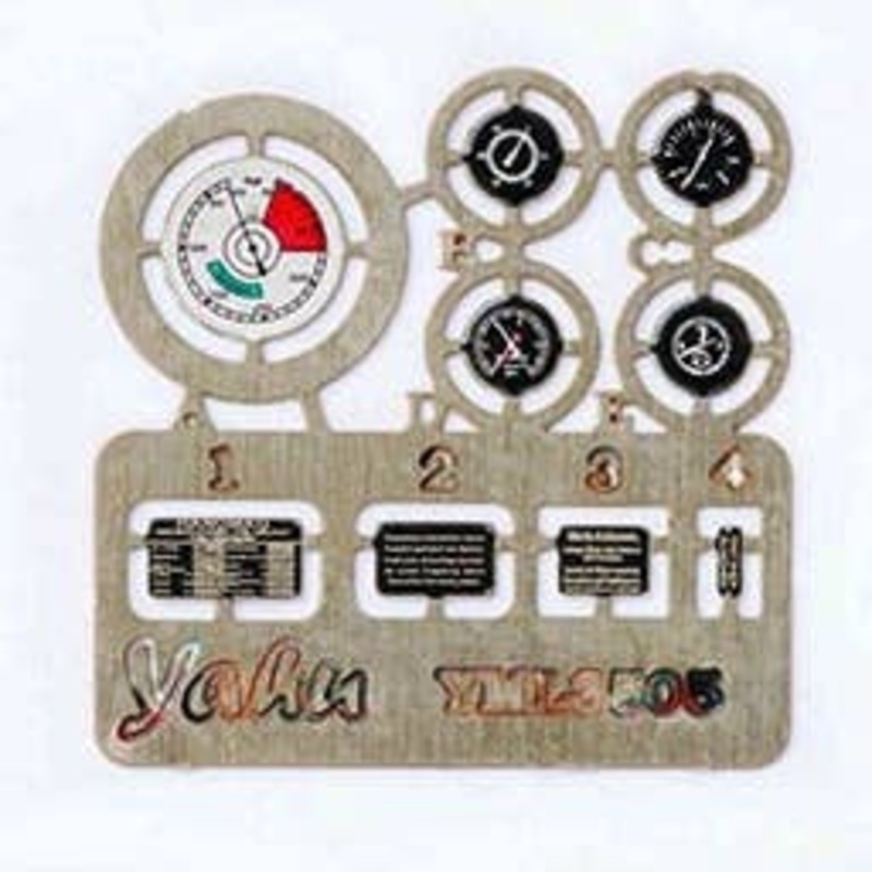 1/35 Sd.Kfz.251 Colored Instrument Panel Dragon / Zvezda
