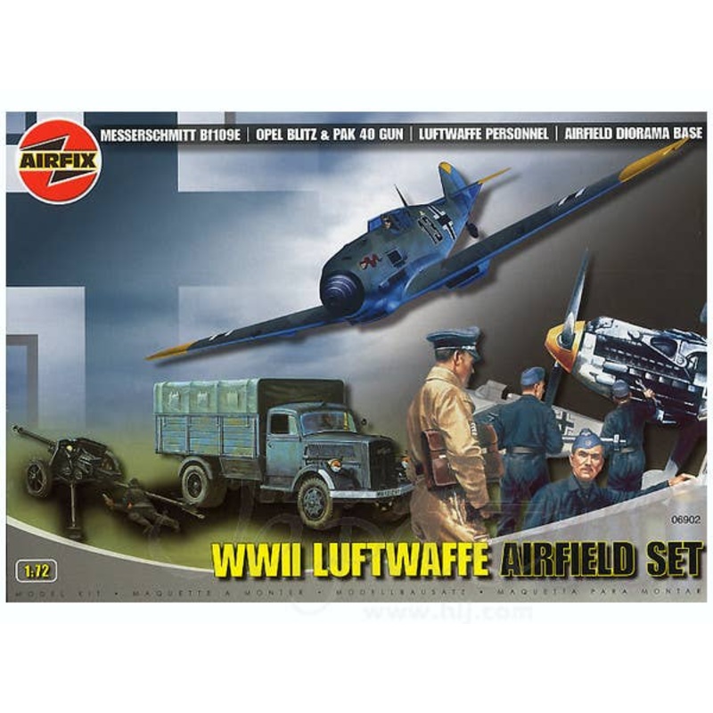 1/72 WWII Luftwaffe Airfield Set