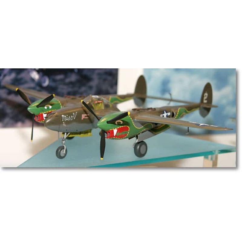 1/48 P-38J Lightning 459th Fighter Group