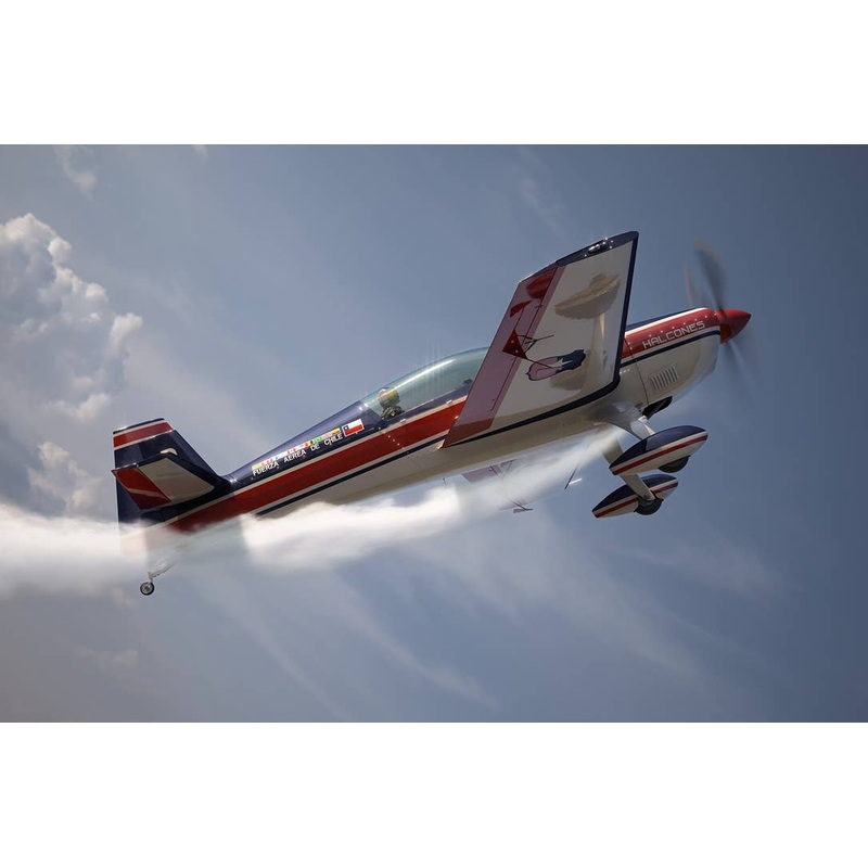 1/48 EXTRA EA300L w/Four-Blade Propeller