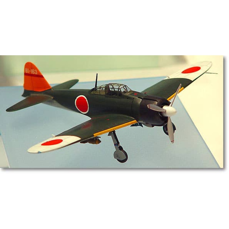 1/48 Mitsubishi A6M2b Zero Model 21 w/60kg Bomb
