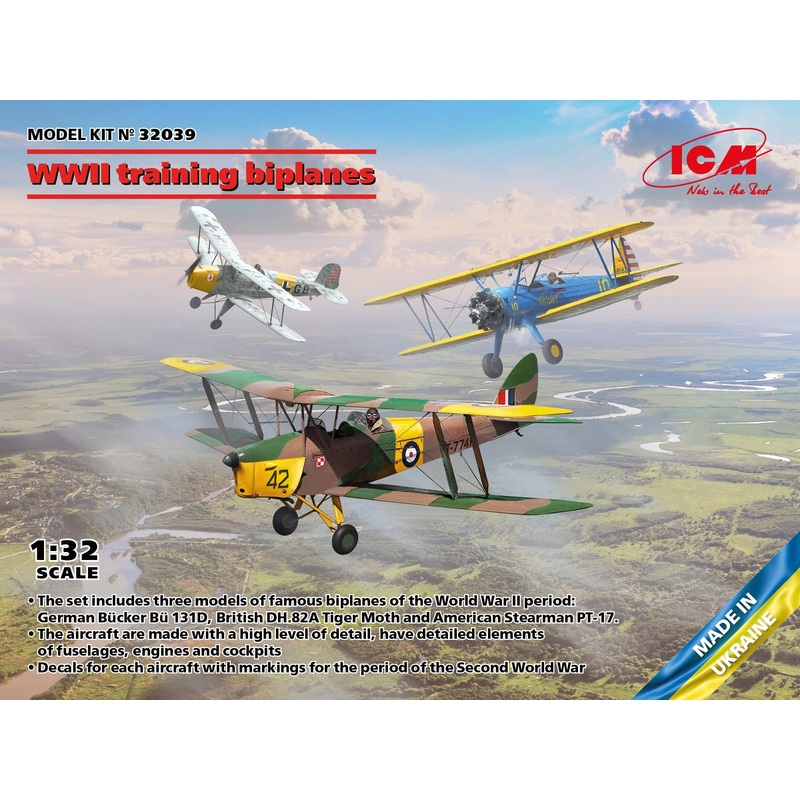 1/32 WWII Training Biplanes Set of 3