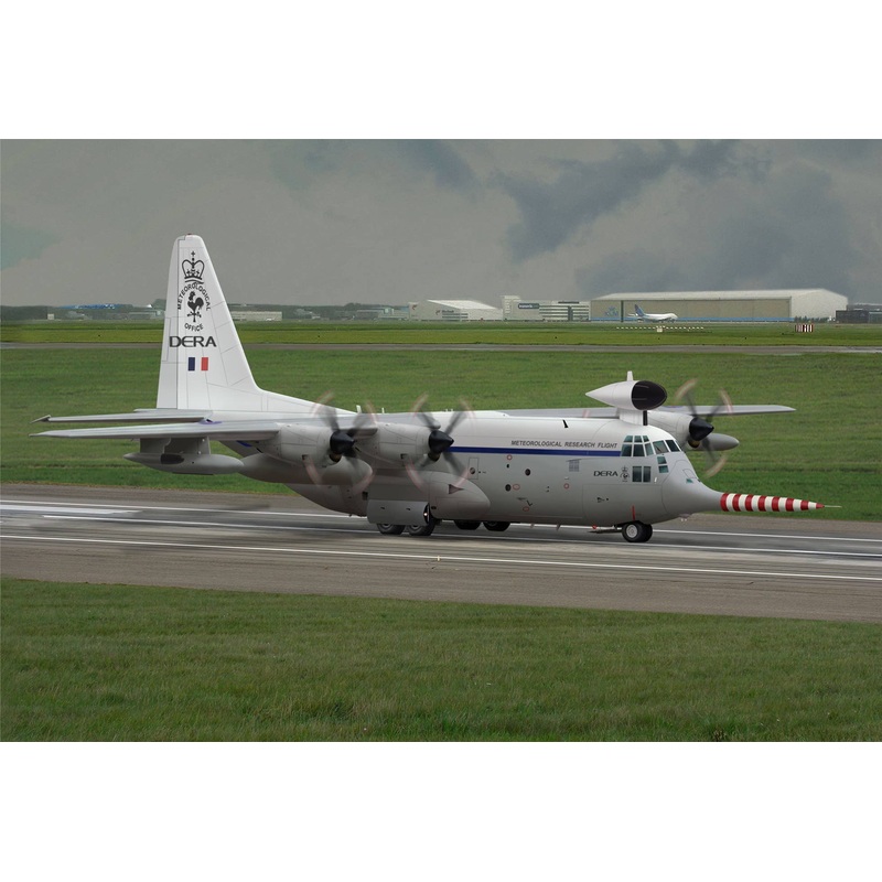 1/144 Hercules W.2 Snoopy Weather Research Aircraft