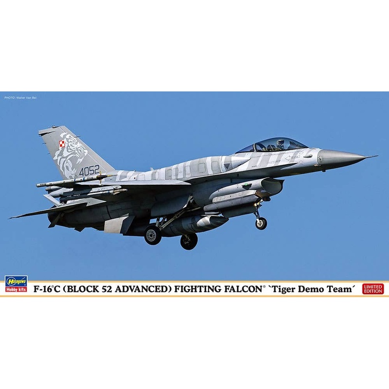 1/48 F-16C (Block 52 Advanced) Fighting Falcon Tiger Demo Team