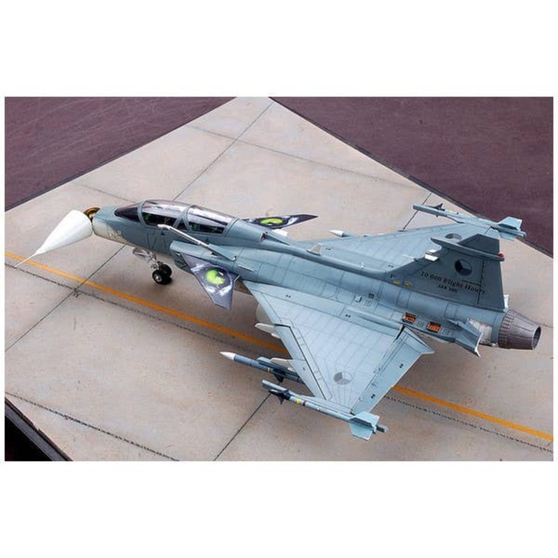 1/48 SAAB Jas-39B/D Gripen
