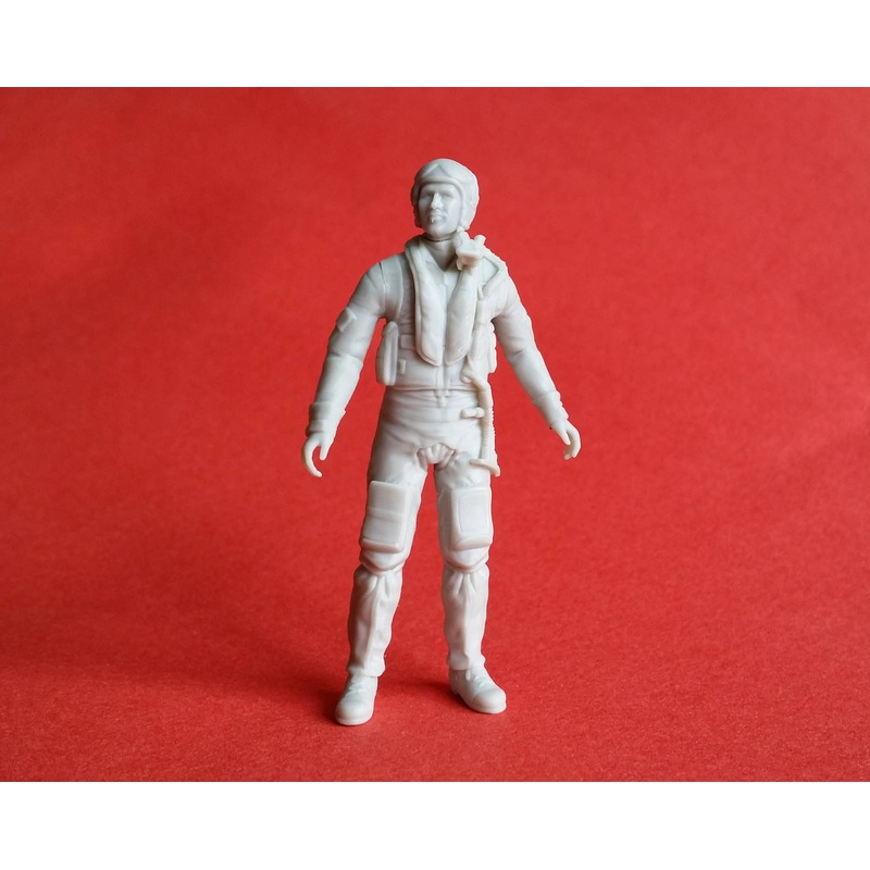 1/72 Eurofighter Typhoon Pilot 2