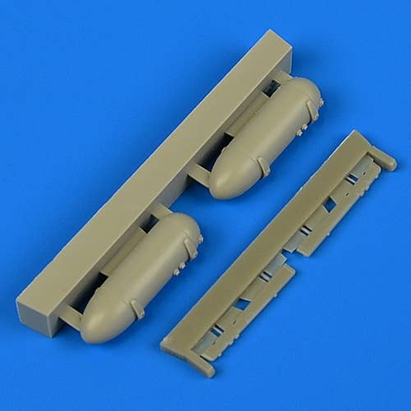 1/72 Kawasaki Ki-61-Id Hien Drop Tanks with Pylons (for Tamiya)