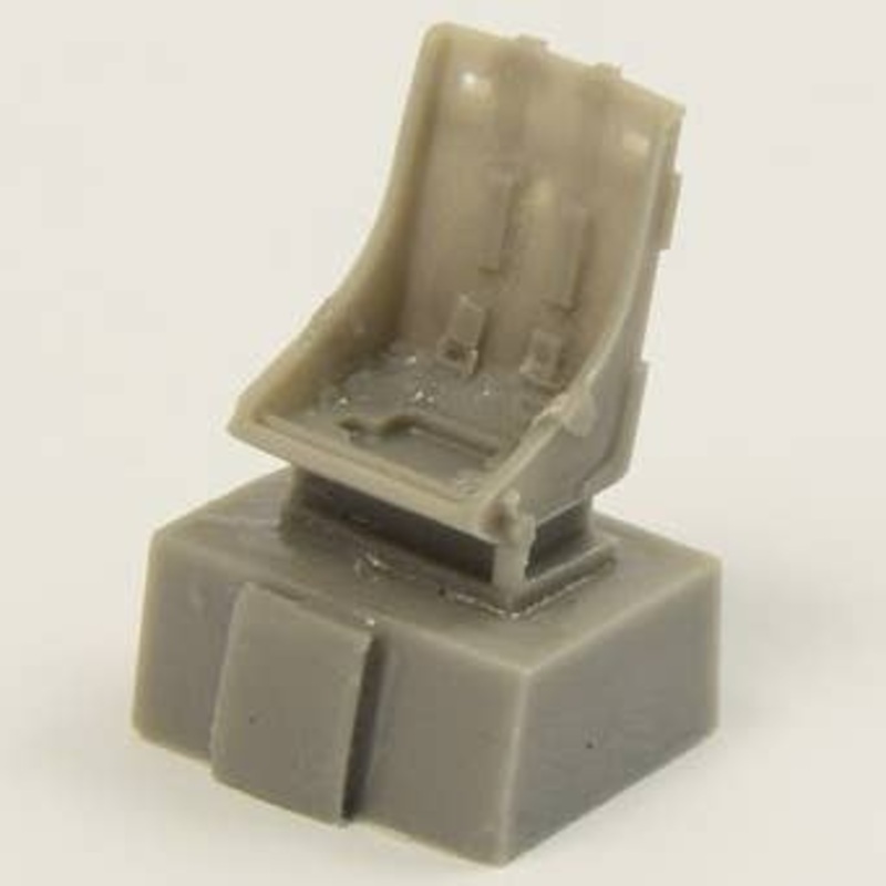 1/72 P-40N-5 through N-40 Seat with Belts for Special Hobby