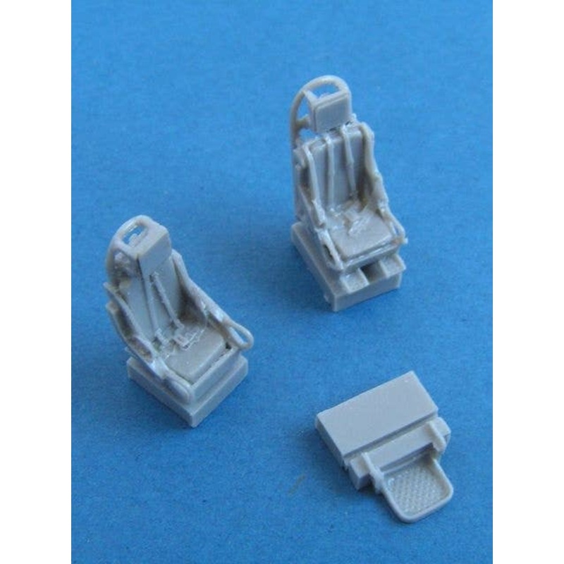 1/72 F-89D/J Scorpion Pilot & Operator's Seats