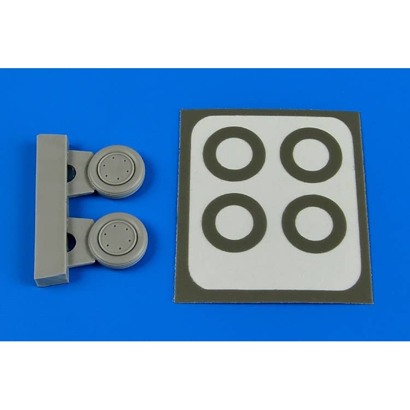 1/72 F4F Wildcat Wheel & Paint Masks