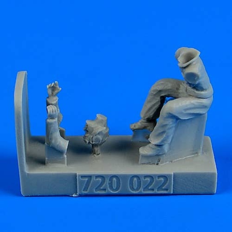 1/72 WWII RAF Motorcycle Driver