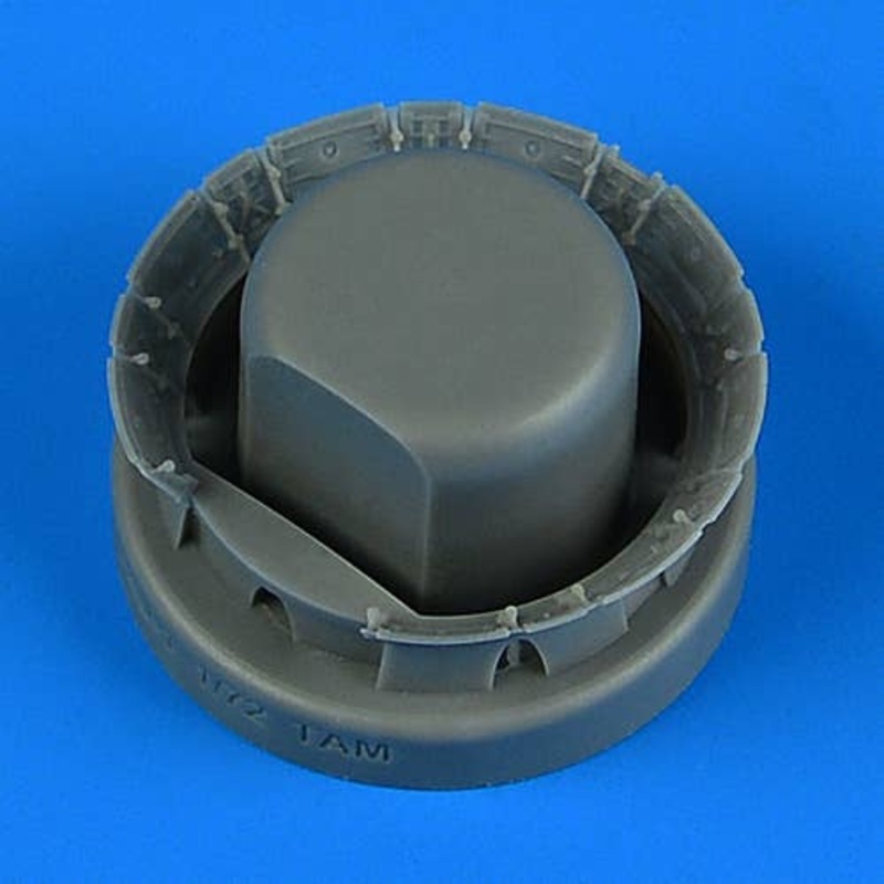 1/72 F4U-1 opened engine flaps