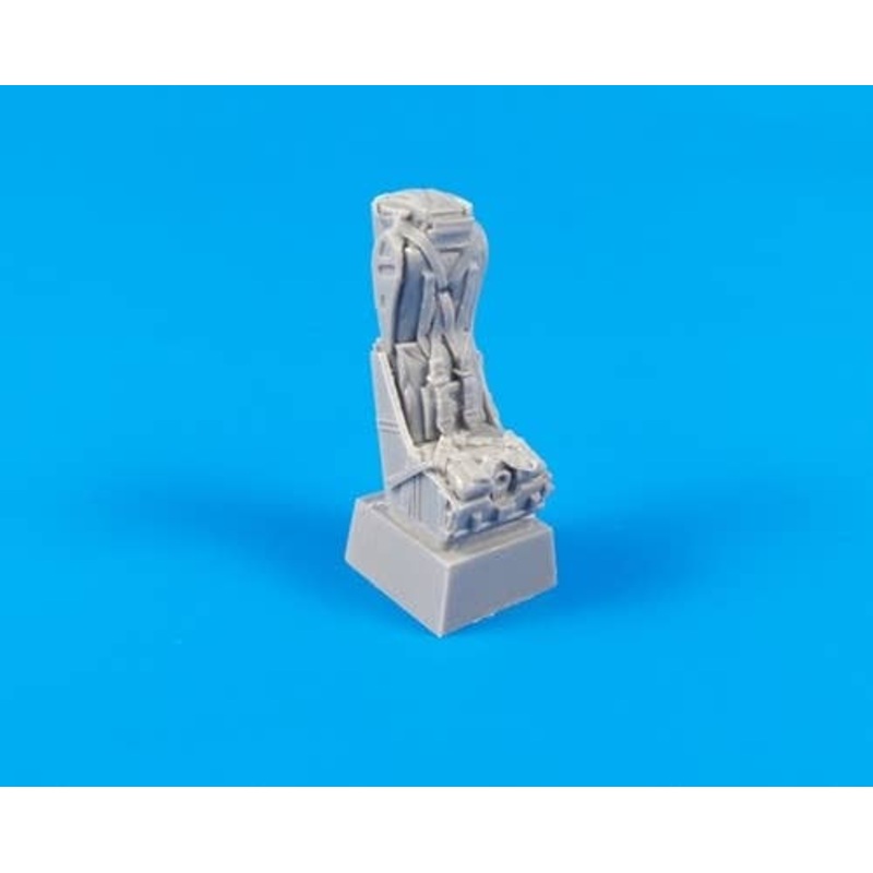 1/48 RF-84F Thunderflash Correction Martin Baker GY5/GT5 Seat with Harness, For Tanmodel Kit