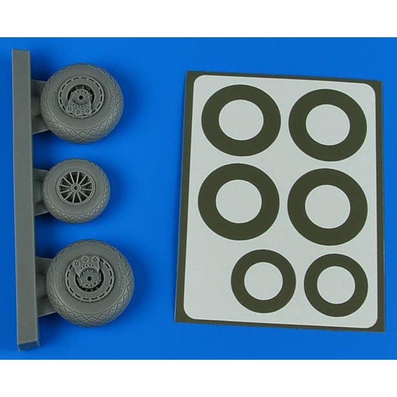 1/48 B-26K Invader Wheels & Paint Masks - Late - Diamond Pattern