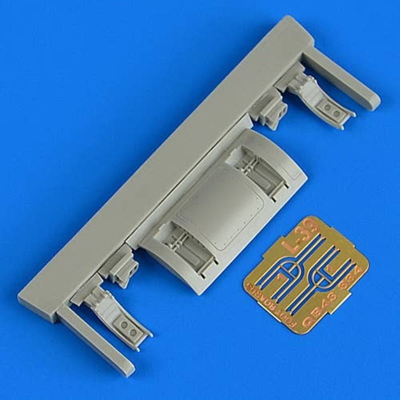 1/48 L-39 Albatros Open Footsteps (for Trumpeter)