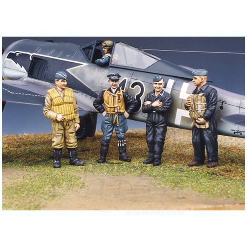1/48 Luftwaffe Pilot & Crew