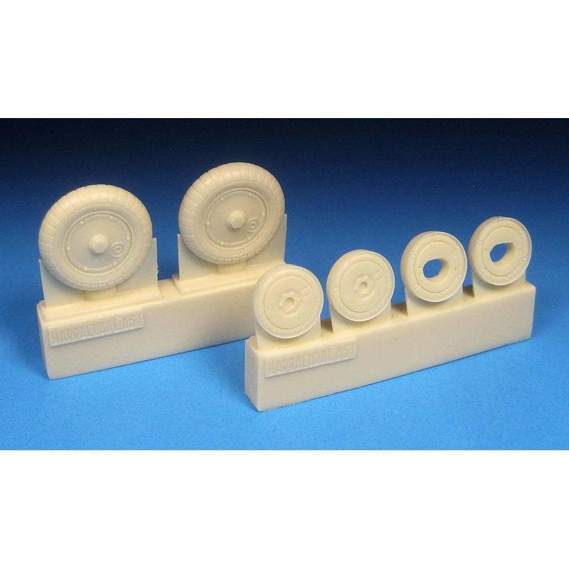 1/48 Bf 109G Wheels Plain Hub, Ribbed Tire