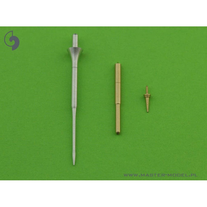 1/32 Current Use Weapon set for America / Germany / Japan etc. F-4 Phantom II long nose type (F-4E / F / G / EJ reconnaissance type RF-4B / C / E)